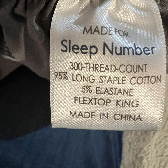 Sleep number split king sheets - Picture 4 of 4